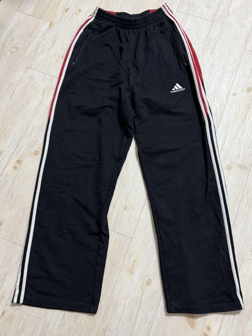 balenciaga adidas ブラック ストライプ パンツ