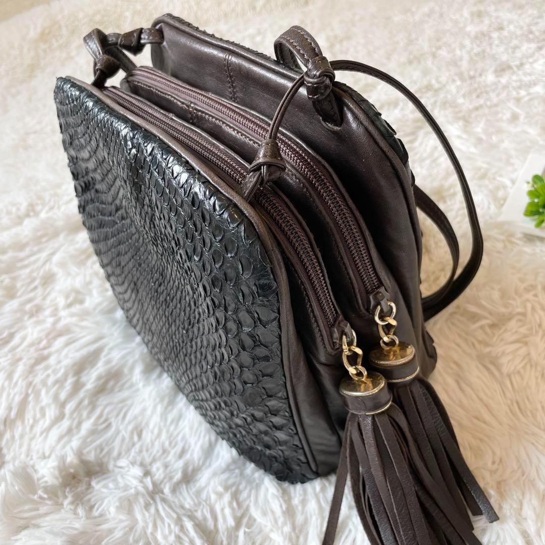 人気特価 良品☆リアル ヘビ革 パイソン ショルダーバッグ 羊革 バイ バッグ