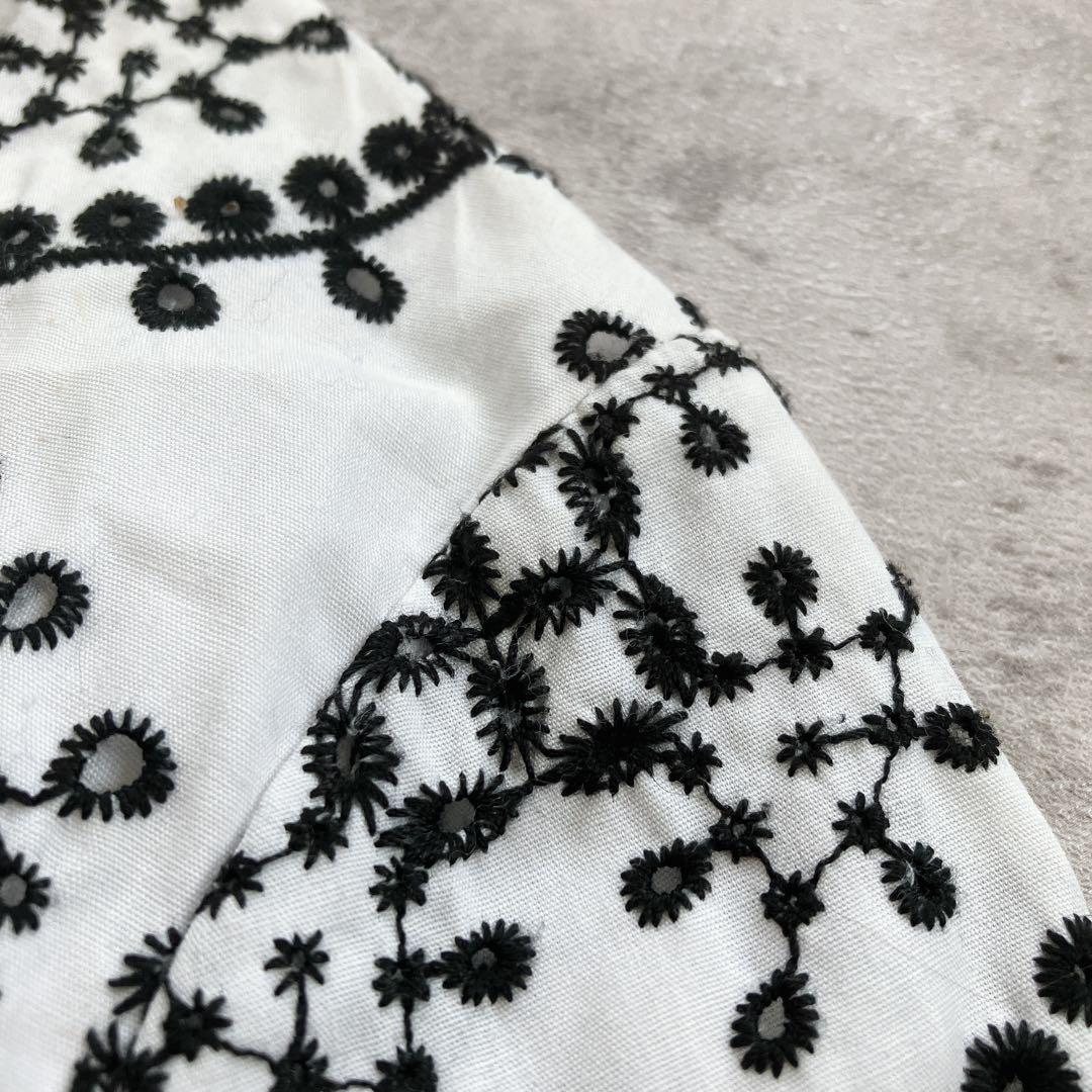 ZARA ザラ ホワイト ブラック刺繍入り マキシベルト付き シャツ