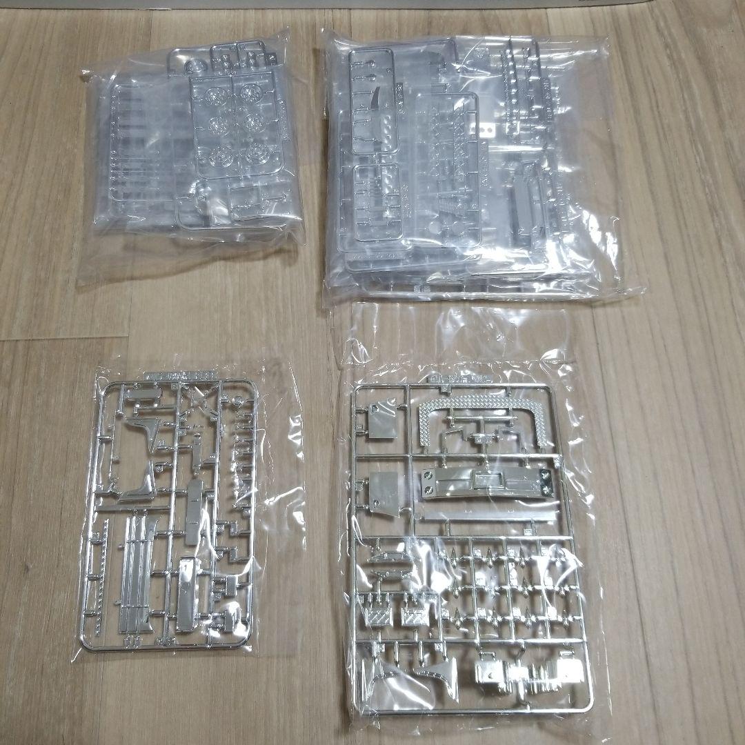 アオシマ1/32　デコトラミスターX　プラモデル2台セット！！