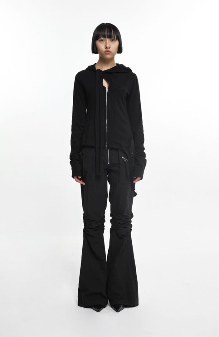 新品 NACHE カーゴパンツ ブラック フレアパンツ テック系 ブラック 新品 NACHE カーゴパンツ ブラック フレアパンツ テック系 ブラック