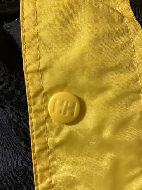 早い者勝ち！HELLY HANSEN マウンテンパーカー