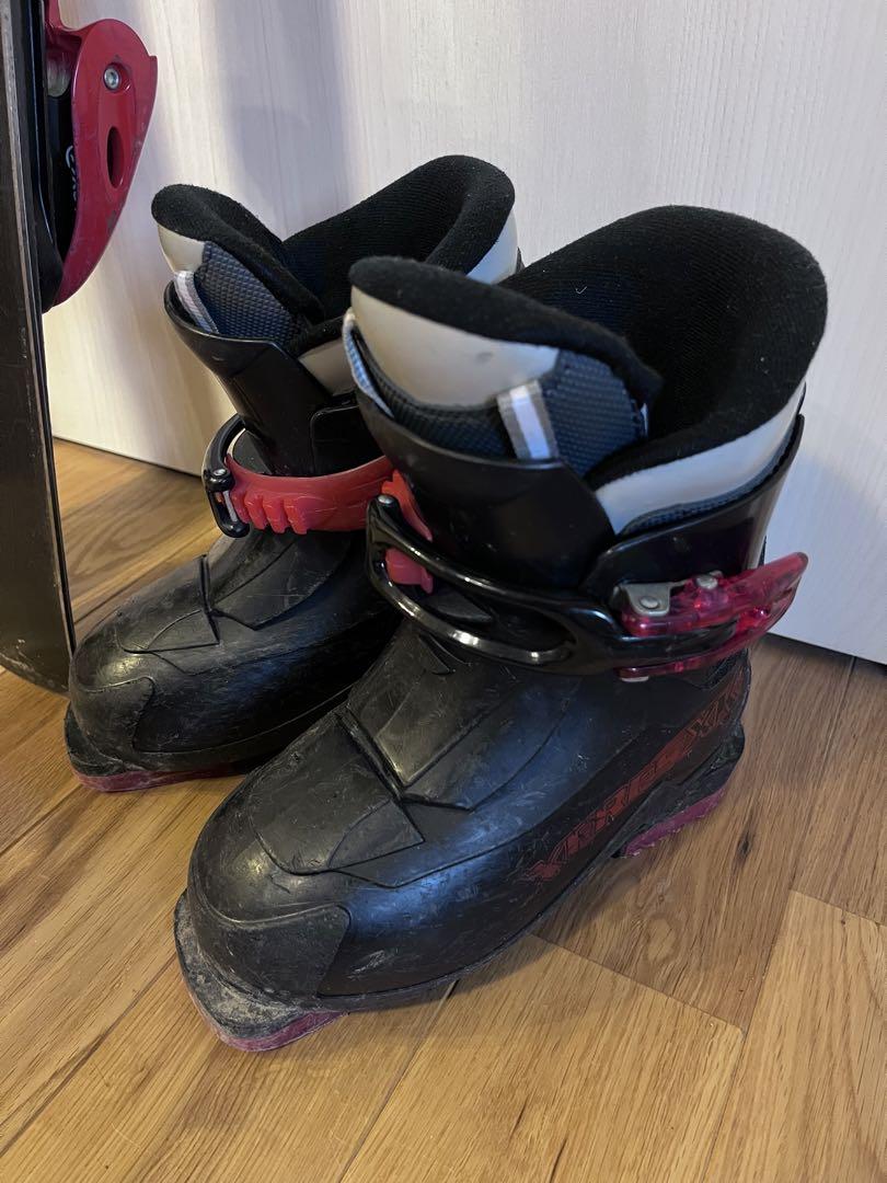 XERES キッズスキーセット ポール・ブーツ付