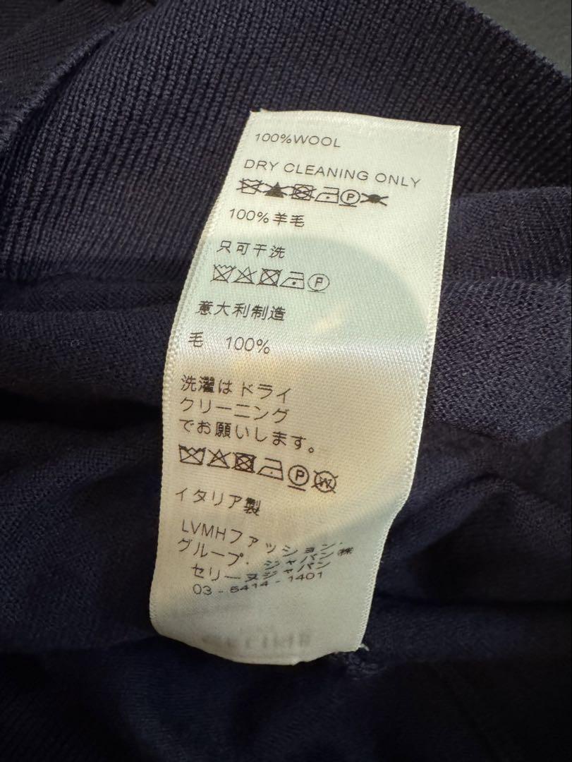 セリーヌ　紺色ニット
