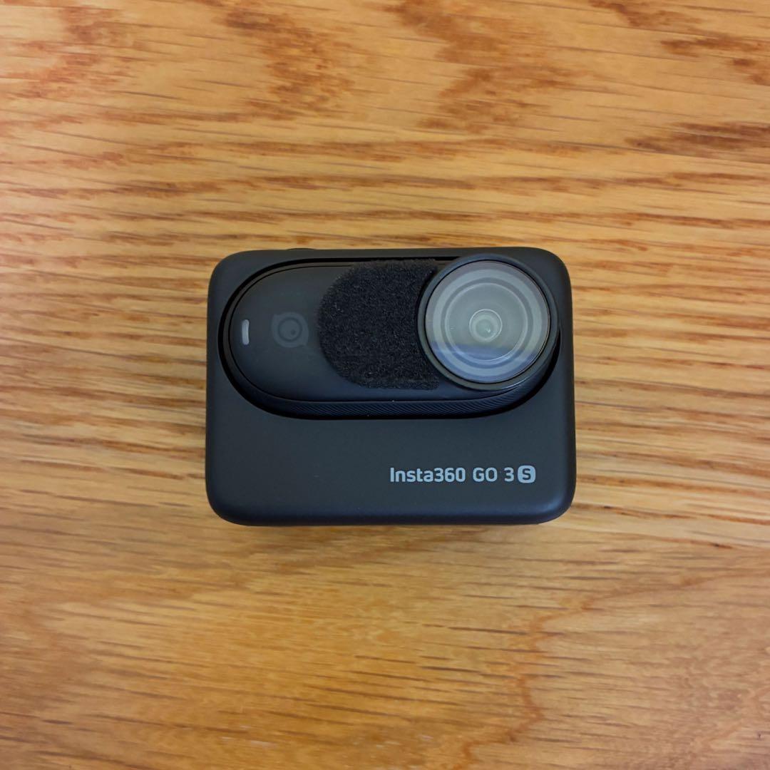 【美品】Insta360 GO 3S 本体 128GB 、クイックリーダー等