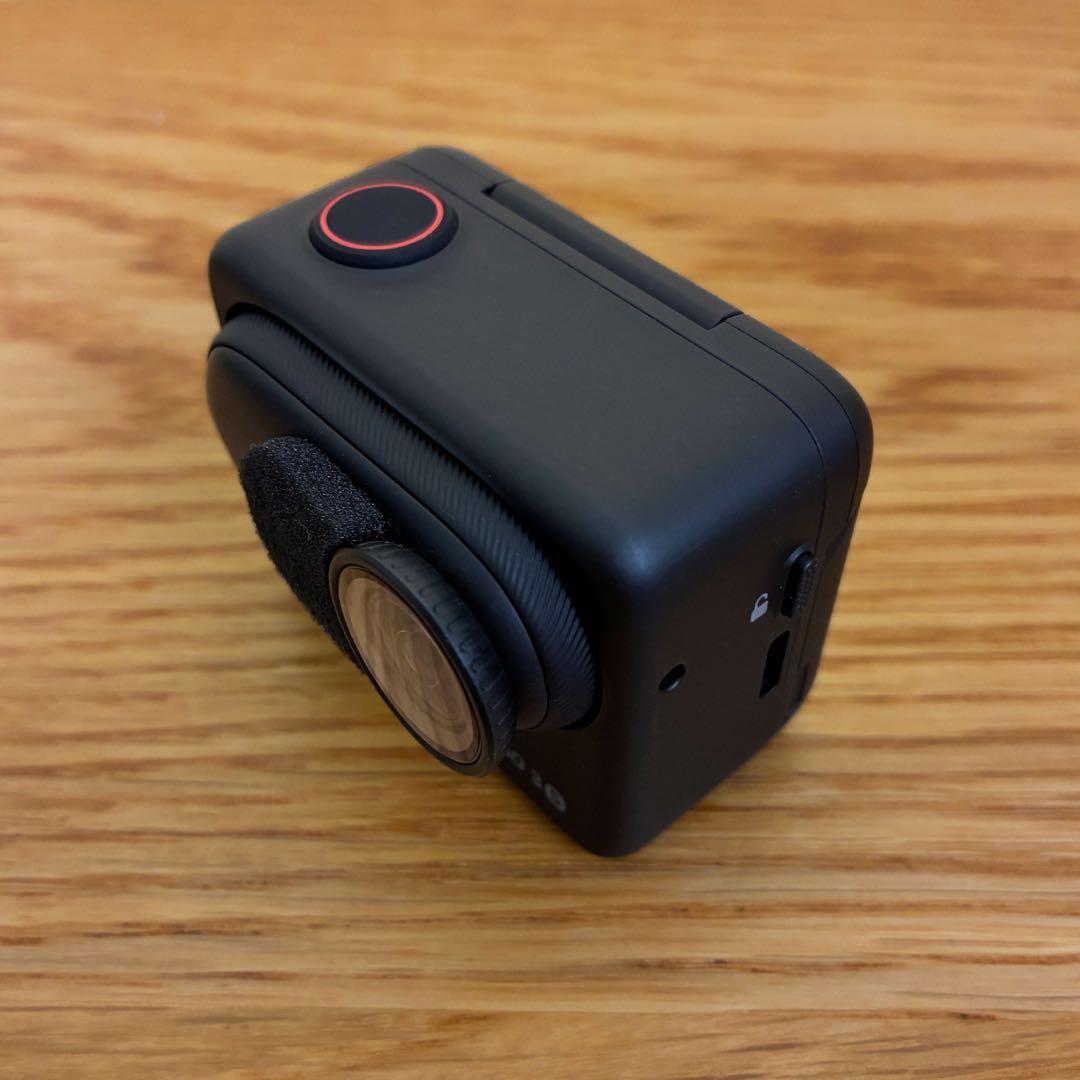 【美品】Insta360 GO 3S 本体 128GB 、クイックリーダー等