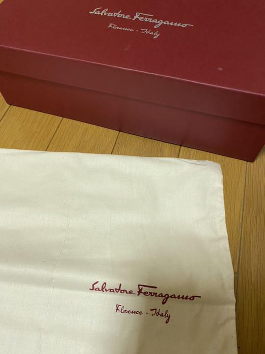 靴 SALVATORE FERRAGAMO VARINAQ