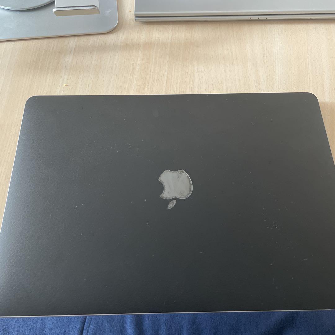 MacBookAir 13インチ　M1 メモリ16g