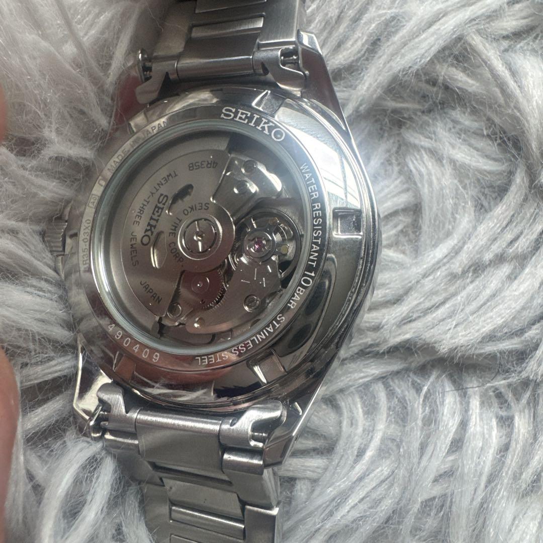 SEIKO 自動巻き ブラックダイヤル SZSB012