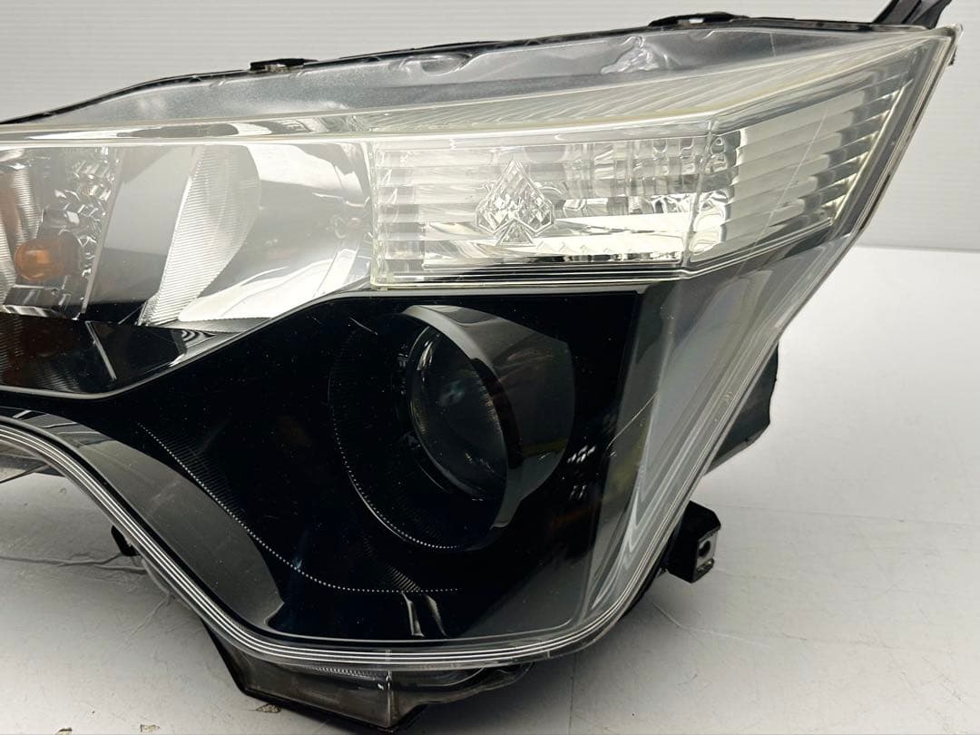 トヨタ スペイド SPADE 左右セット ヘッドライト ハロゲン 52-260