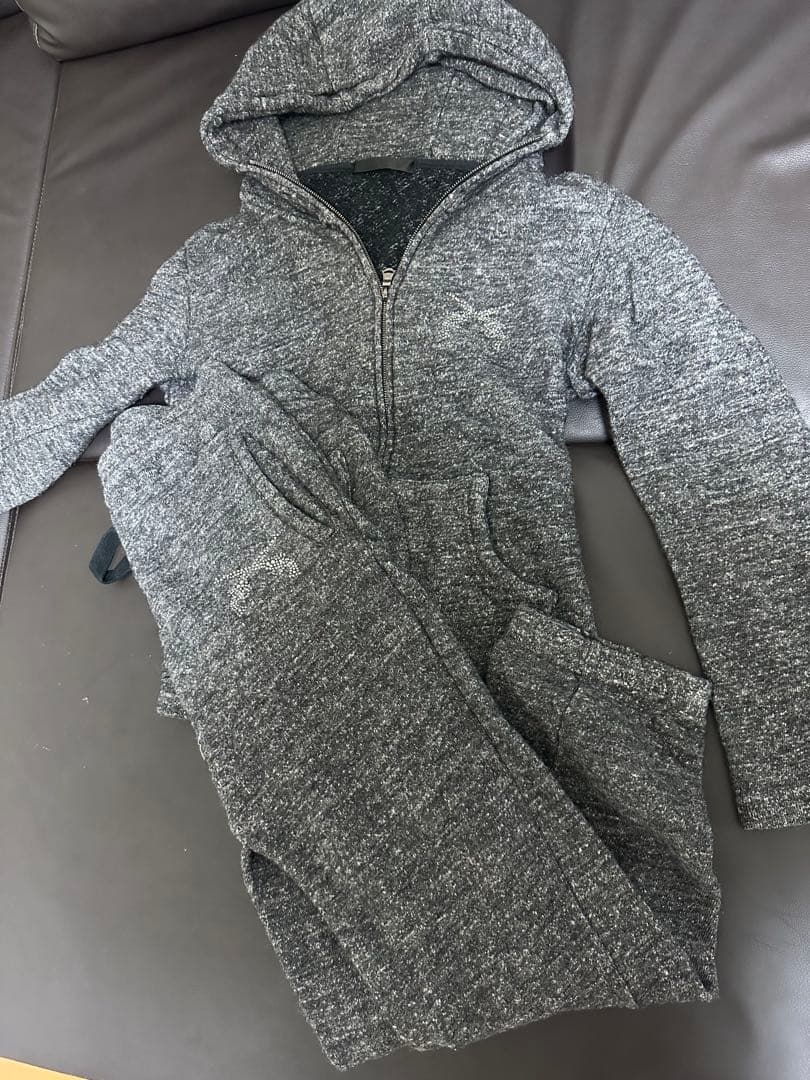 入手困難　ロアー　セットアップ　グレー