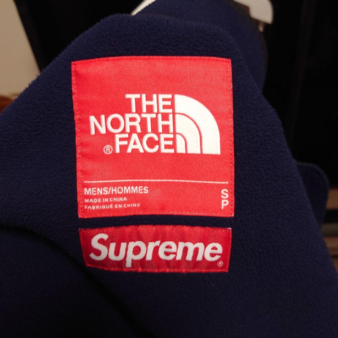 Supreme × THE NORTH FACE Bleached Fleece