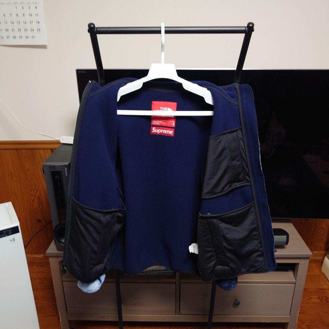 Supreme × THE NORTH FACE Bleached Fleece