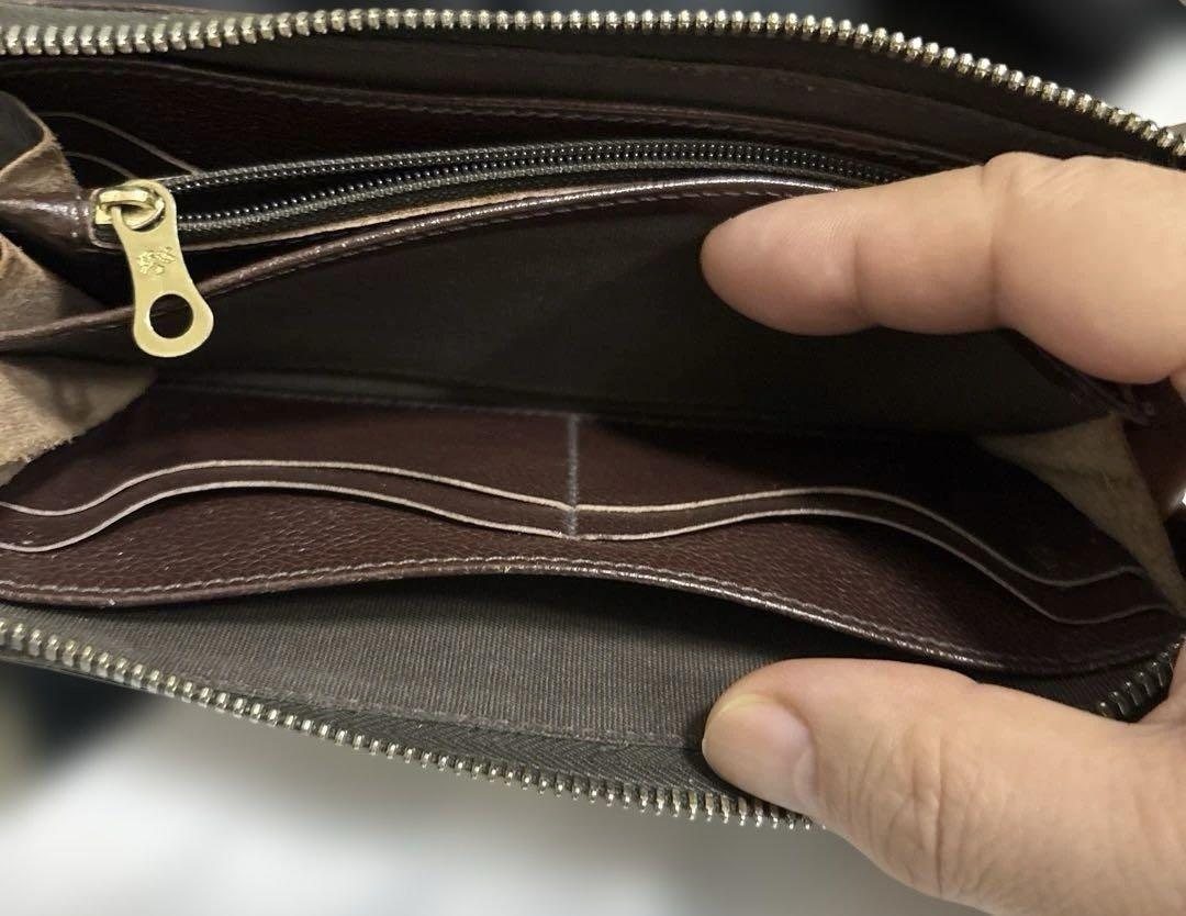 イルビゾンテは⭐︎ブラウン　長財布カウレザー本革定価４２０００円➕TAX