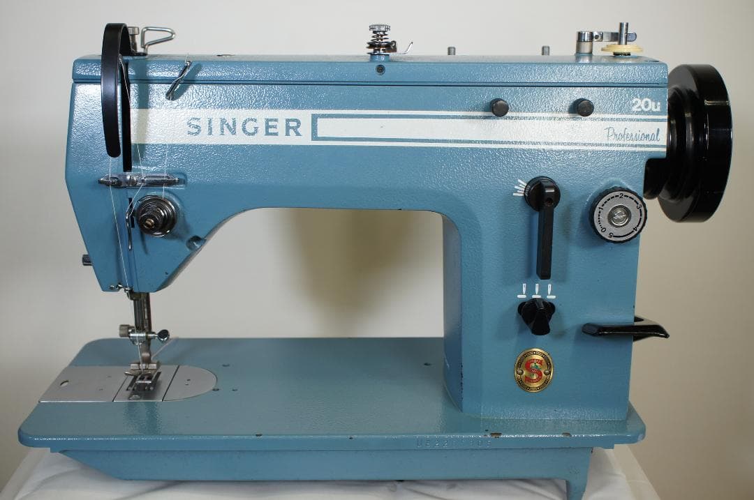SINGAR 20u Professional 職業用ジグザグミシン 中古
