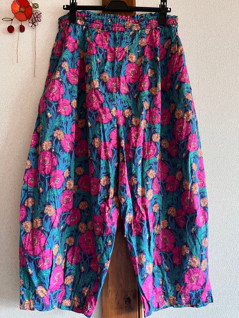 LIBERTY リバティ　パンツ　サルエルパンツ　ゆるパンツ　レトロ　ピンク