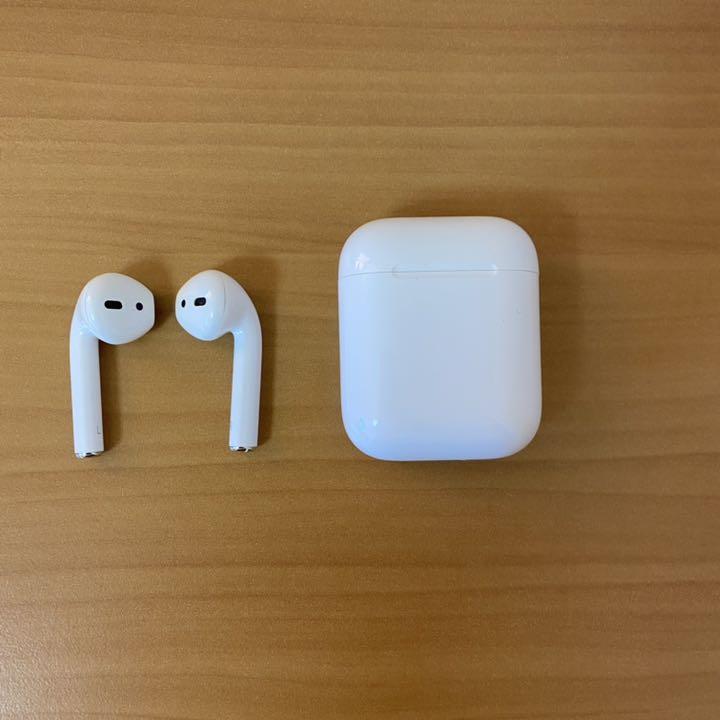 激安特販 【美品】Apple アップル AirPods エアポッツ 第一世代 激安特販 【美品】Apple アップル AirPods エアポッツ 第一世代