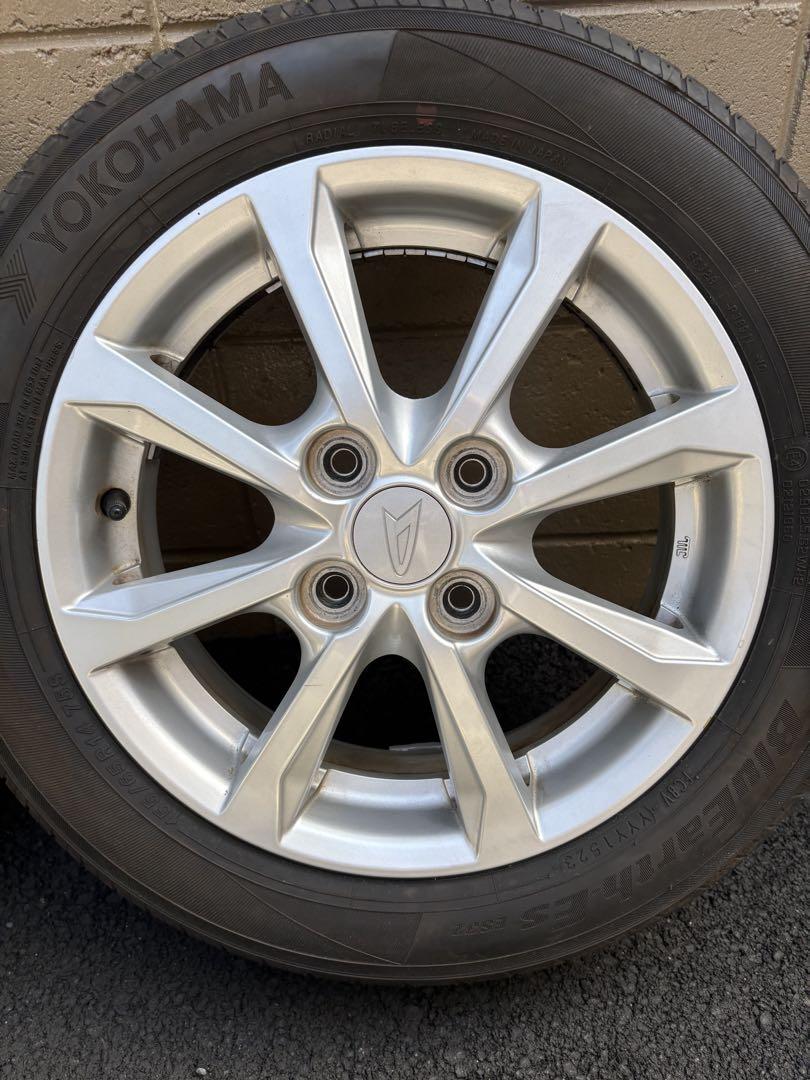 ① ダイハツ YOKOHAMA 14インチ 155/65R14 タイヤ ホイール