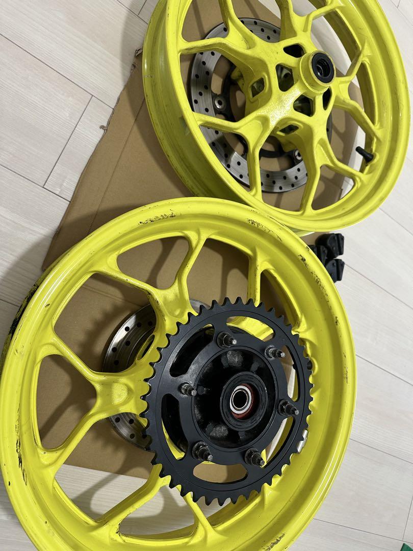ヤマハYZF-R25純正ホイールフロントリムセット＆新品スプロケットカラーゴム