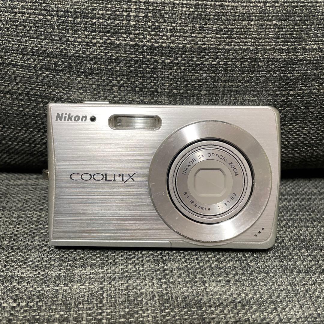 Nikon COOLPIX S200シルバー デジタルカメラ