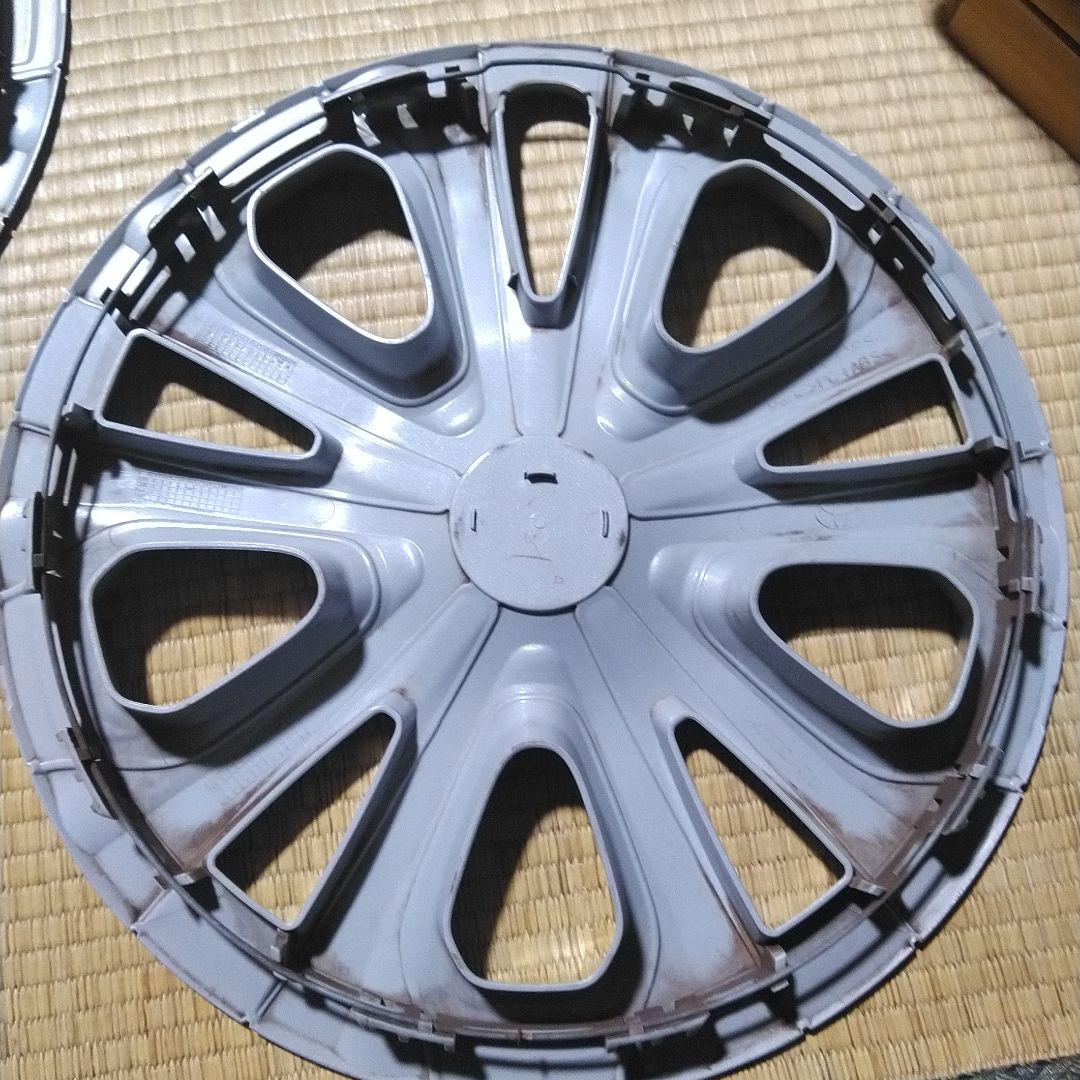 トヨタ プリウス50後期ホイールキャップ4枚