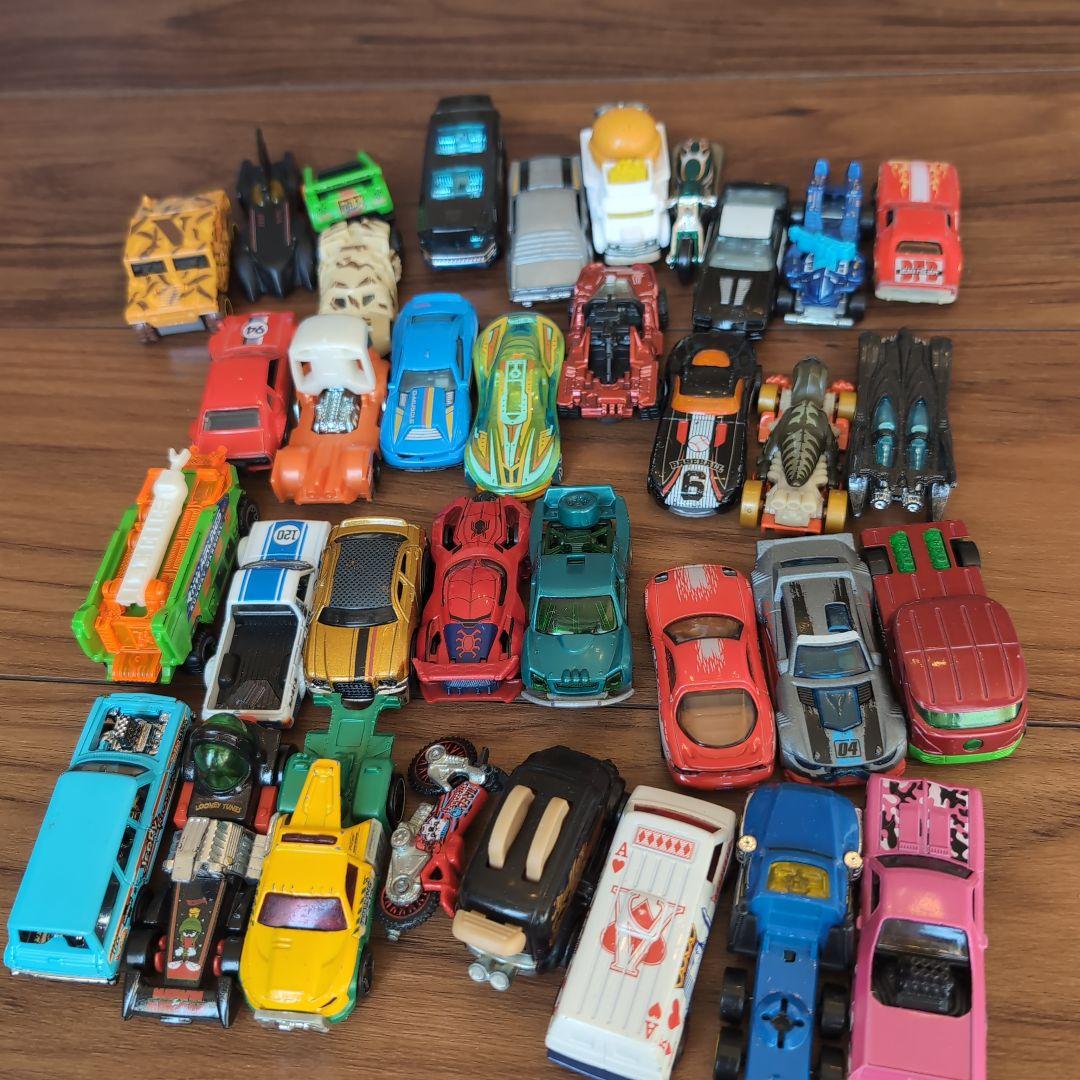 Hot Wheels ミニカー セット 85台！