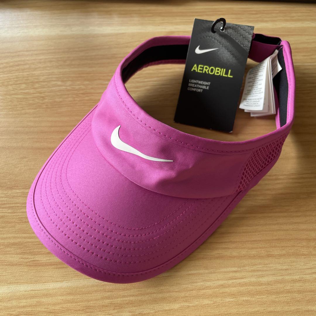 新品タグ付きNIKEシャツ　バイザー　セット