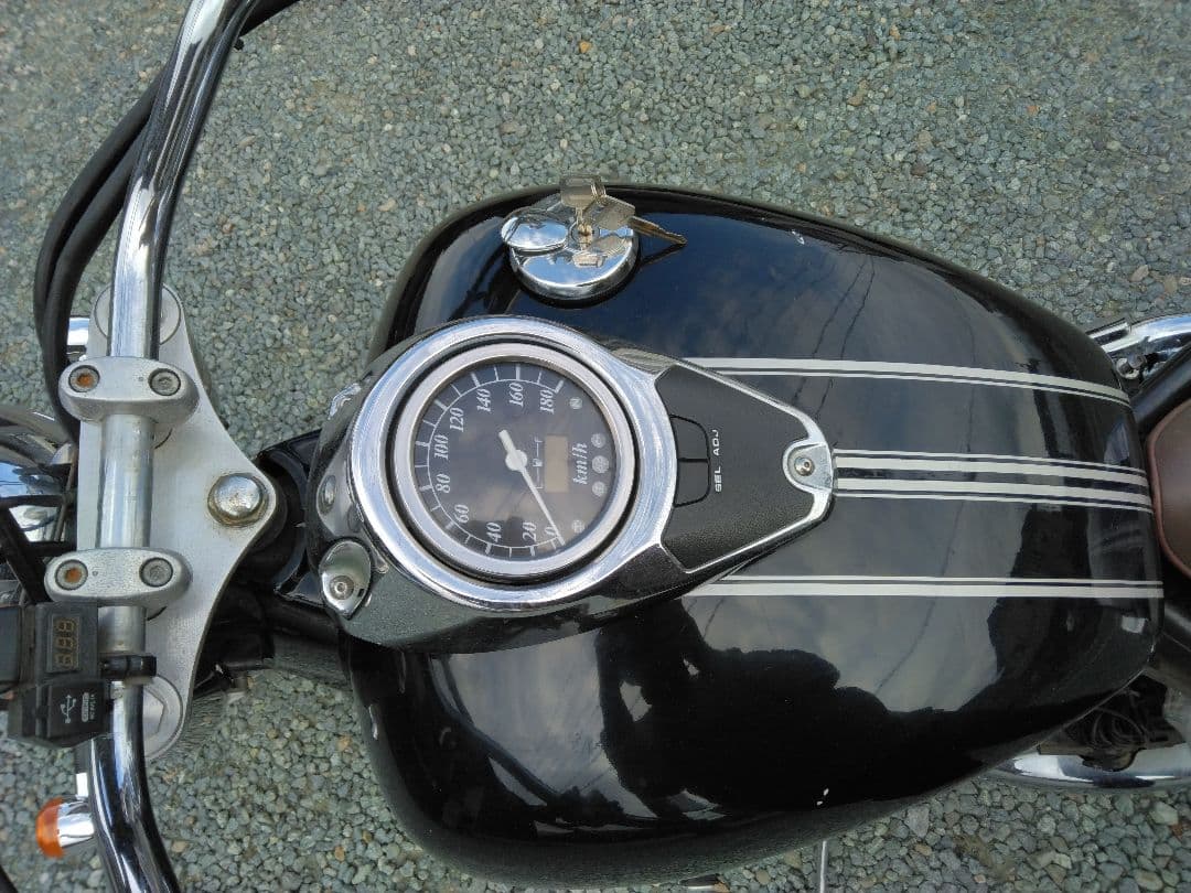 イントルーダー　400　クラシック　キャストホイール