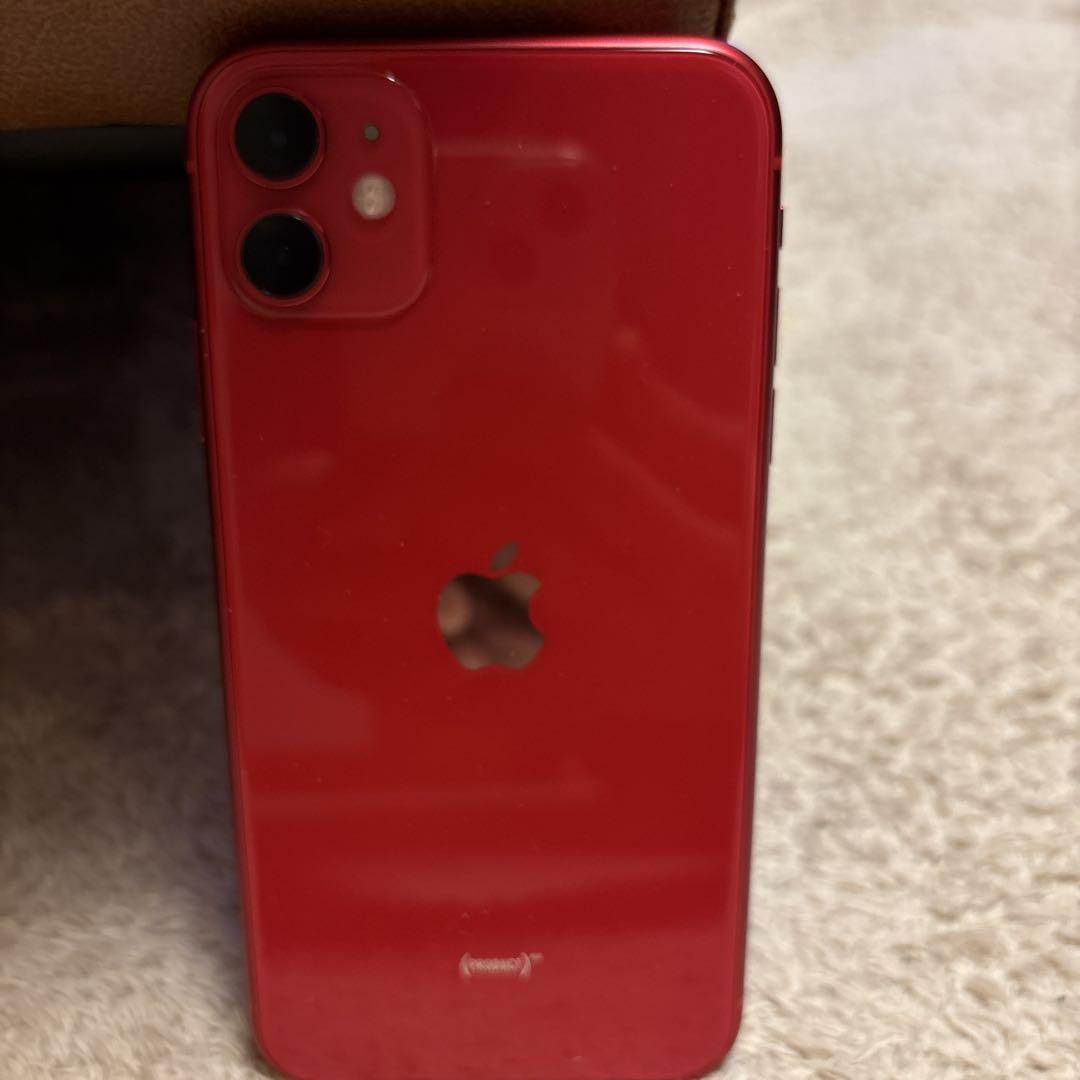 Apple iPhone 11 (赤) 本体