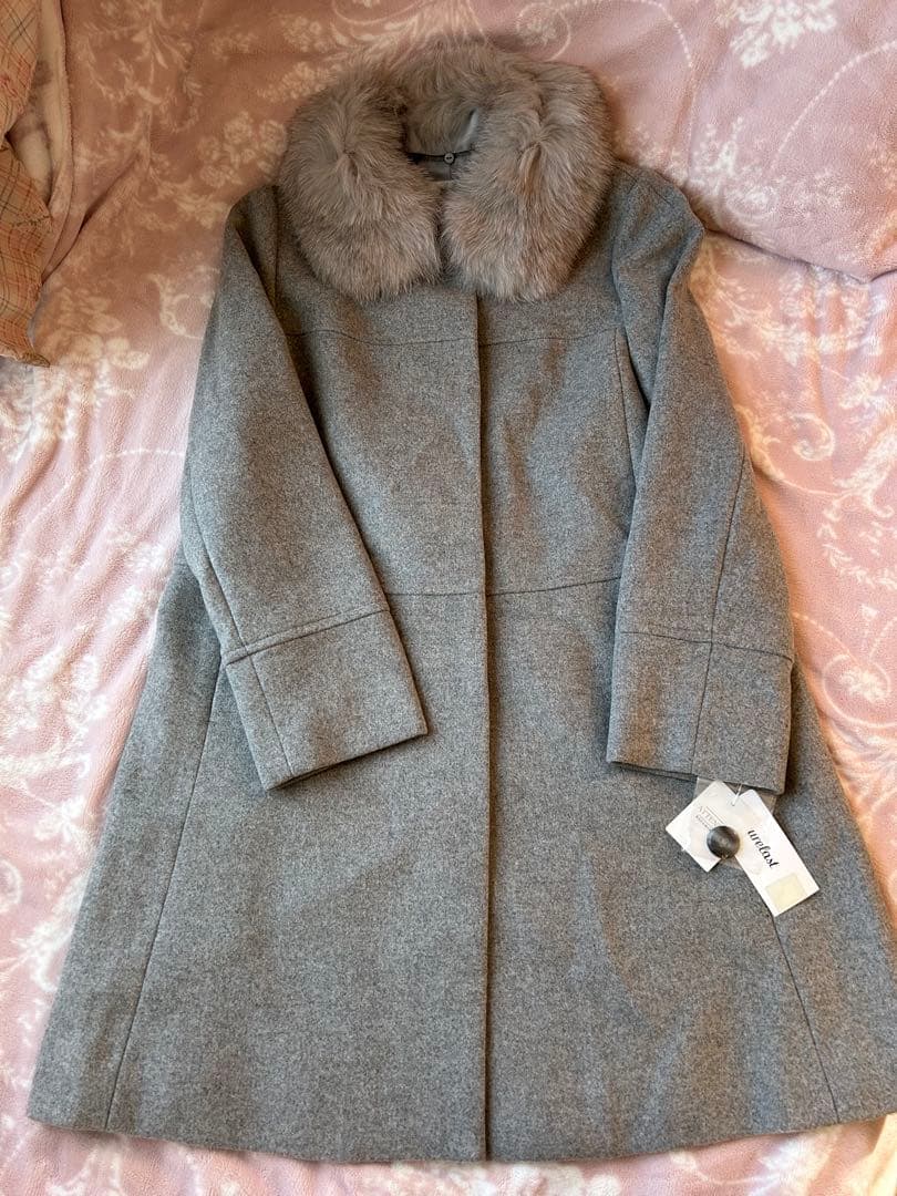 【新品タグ付き】ウール50% ファー付コート15号*大きいサイズ*アウター 【新品タグ付き】ウール50% ファー付コート15号*大きいサイズ*アウター