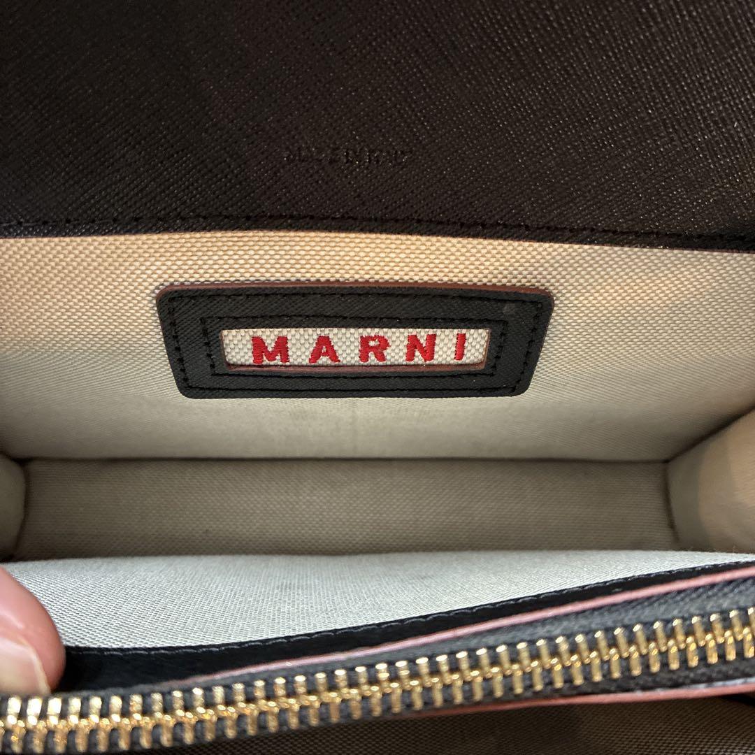 MARNI マルニ黒 バッグ トランクバック ミディアム サフィアーノ