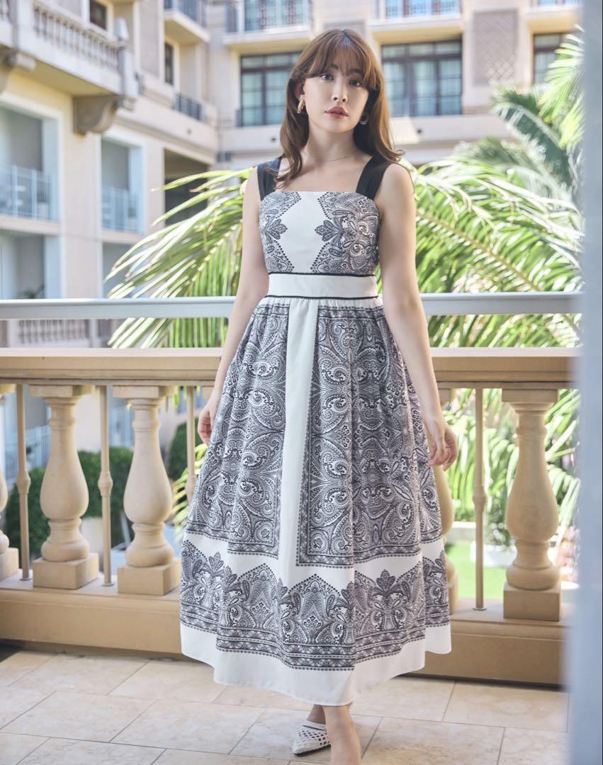 憧れの ハーリップトゥ メルカリ - Dress Printed Panel Marbella ワンピース