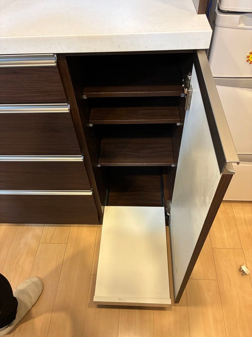 食器棚 ガラス扉