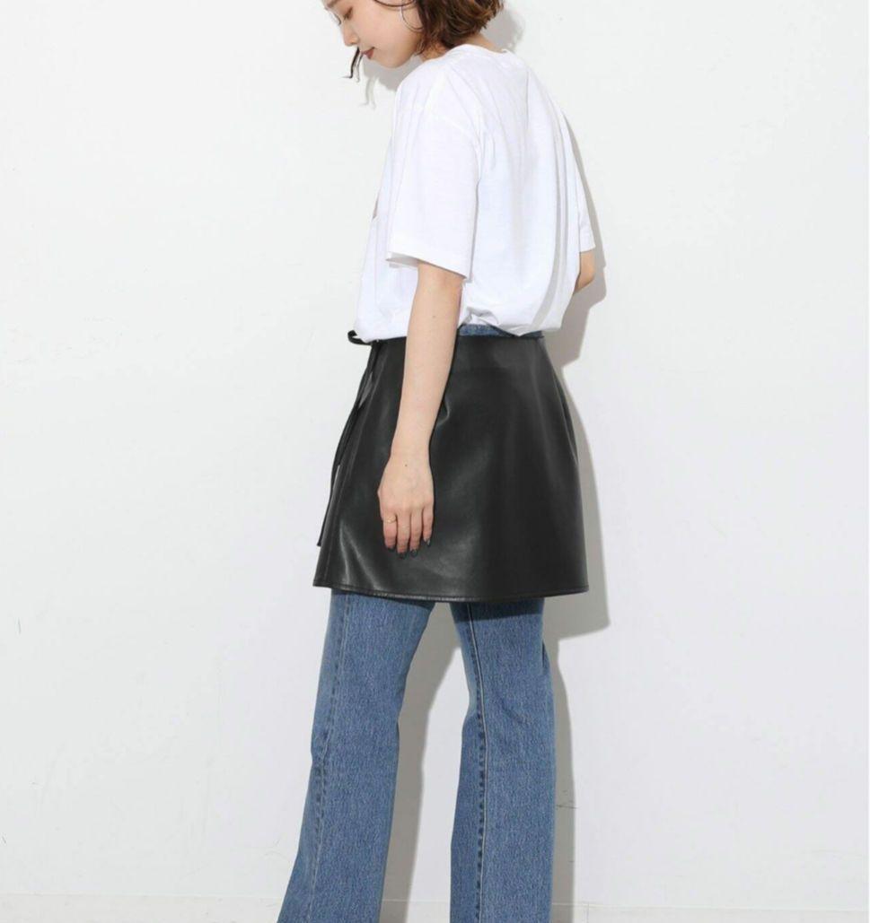IENA フェイクレザーミニスカート