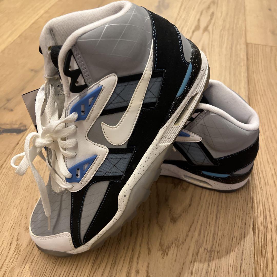 Nike 585125-001 NYC バスケットシューズ