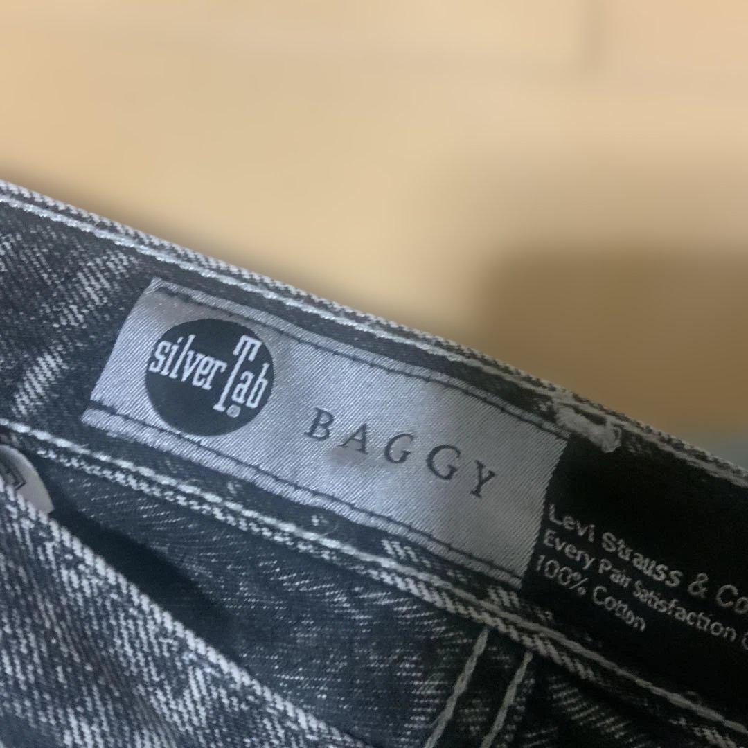 パンツ Levi's silverTab baggy w33 l30