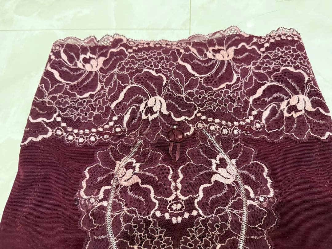 バーガンディ レースボディスーツ バーガンディ レースボディスーツ