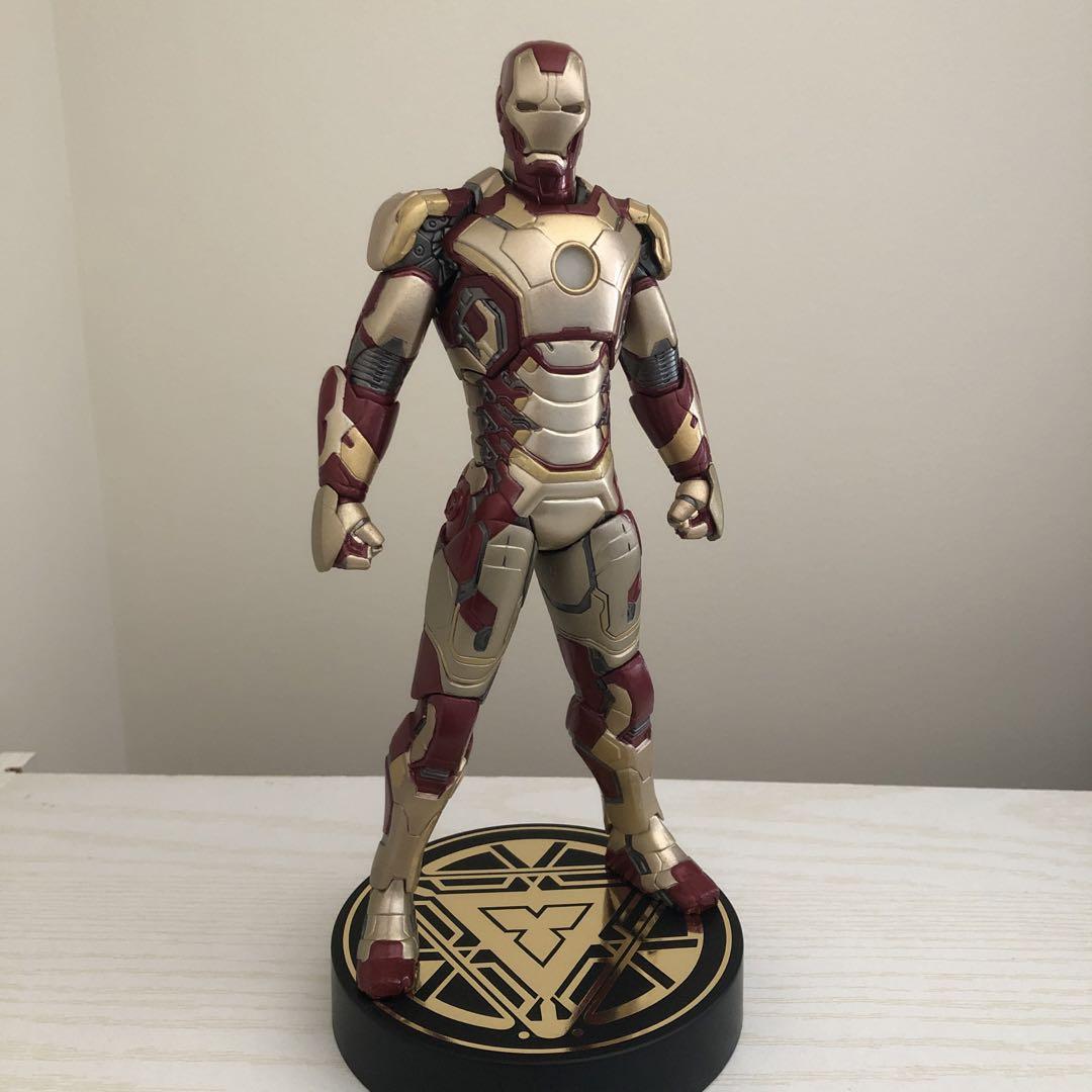 アイアンマンフィギュア 3体セット