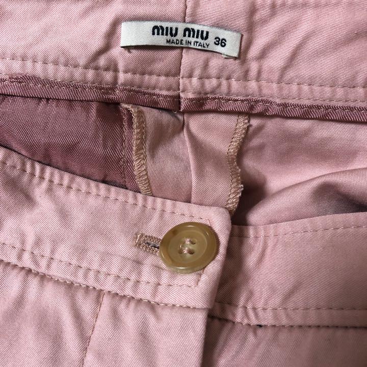 miumiu♡ミュウミュウ♡イタリア製♡プラダジャパン♡カジュアルパンツ - メルカリ miumiu♡ミュウミュウ♡イタリア製♡プラダジャパン♡カジュアルパンツ - メルカリ