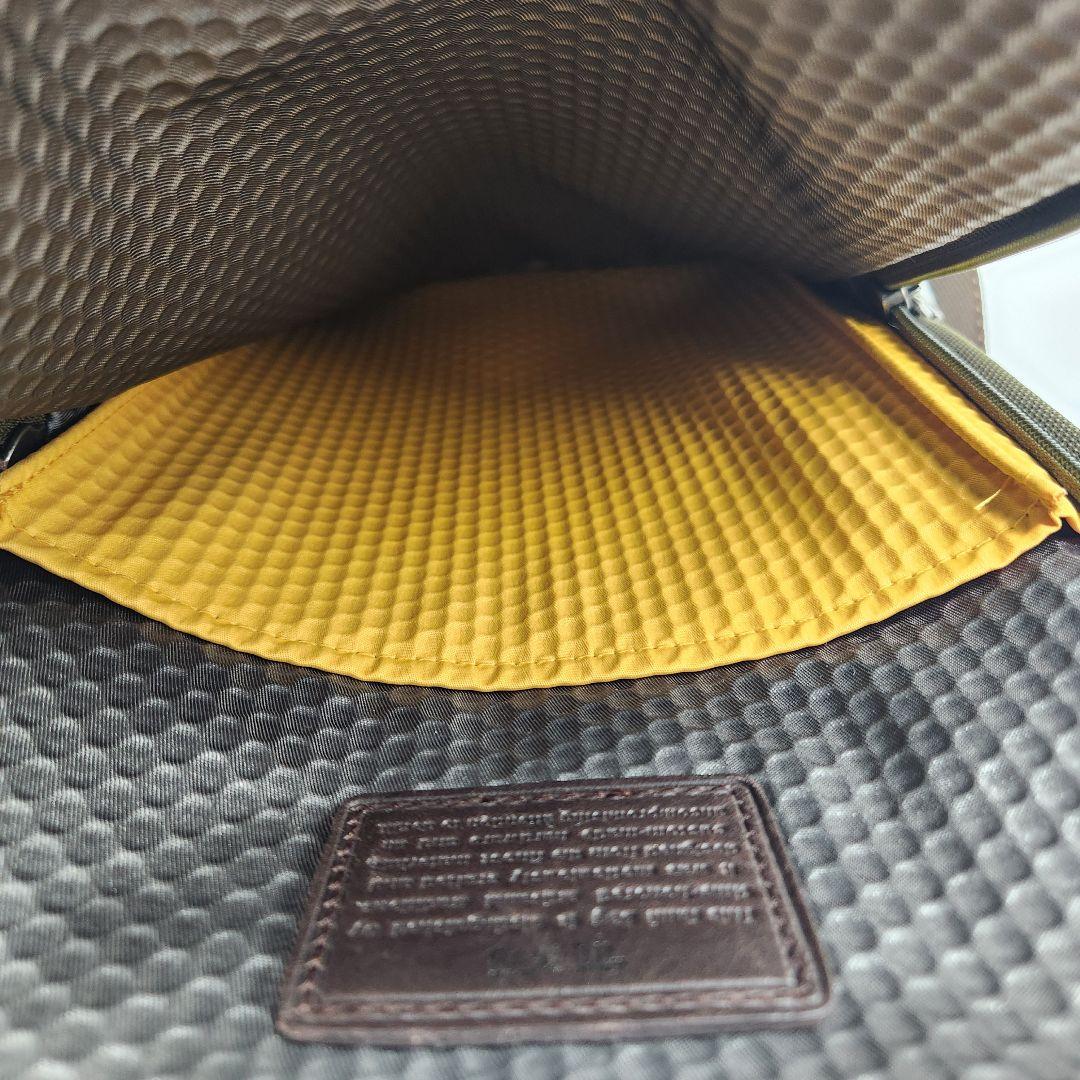 スリングバッグ ナイロン