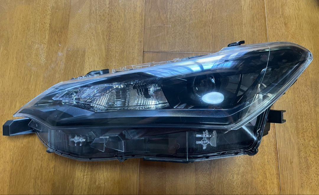 カローラフィールダー後期 左LEDヘッド 12-657