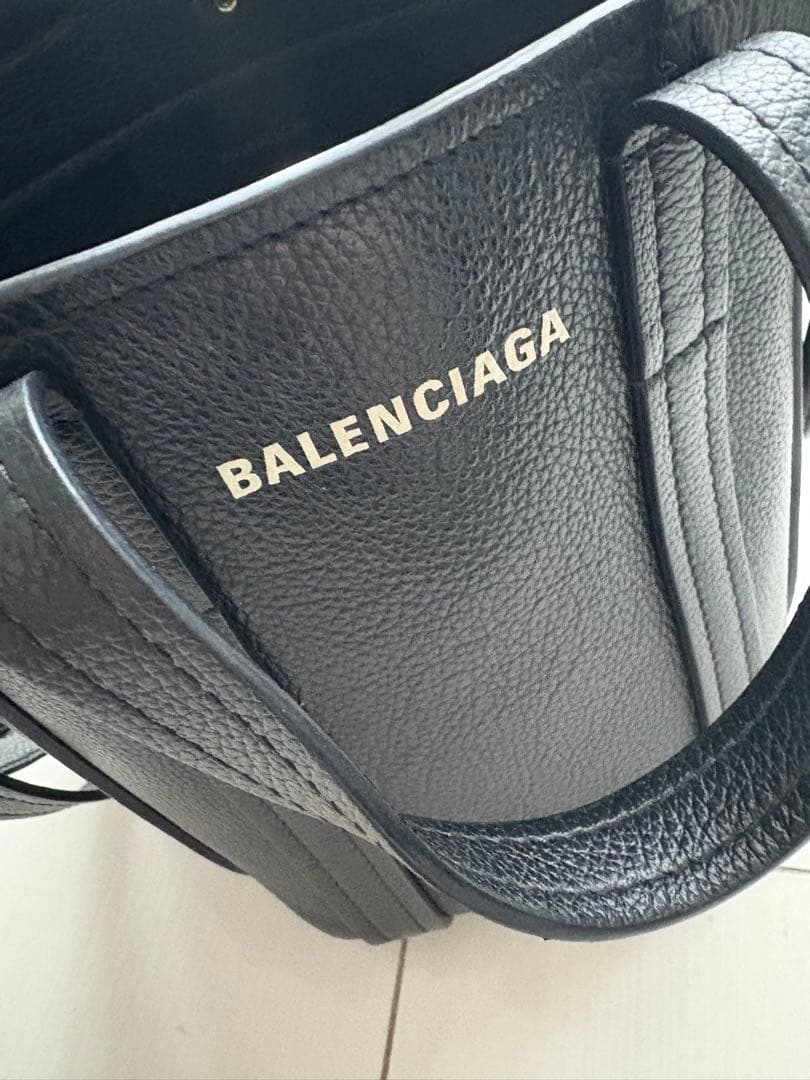 BALENCIAGA エブリデイトートバッグ BALENCIAGA エブリデイトートバッグ