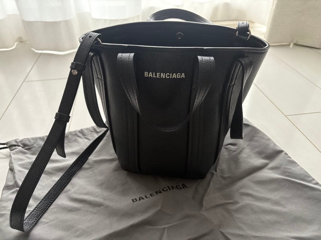 BALENCIAGA エブリデイトートバッグ BALENCIAGA エブリデイトートバッグ