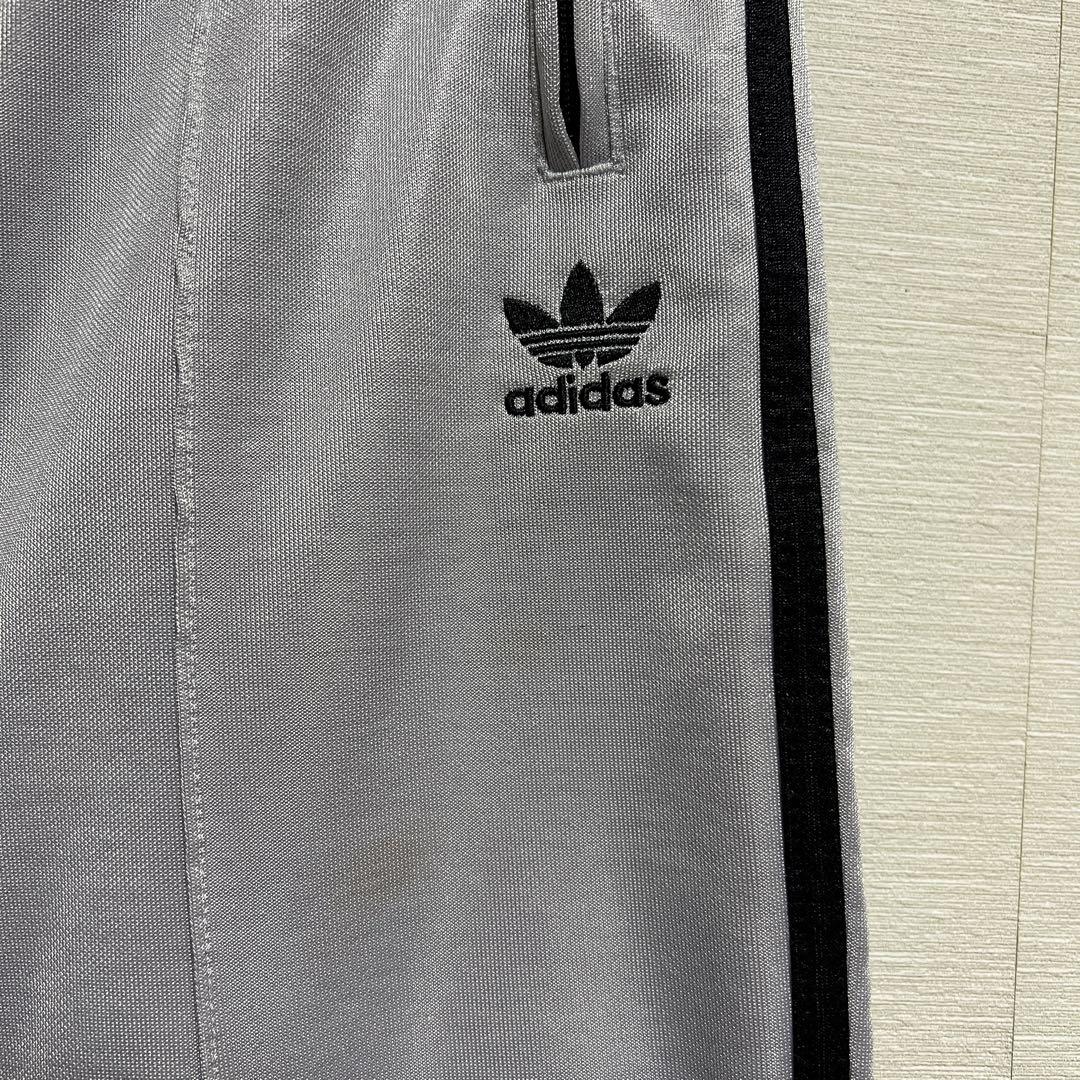 シルバー（銀色）系 adidas(アディダス) パンツ・ボトムス