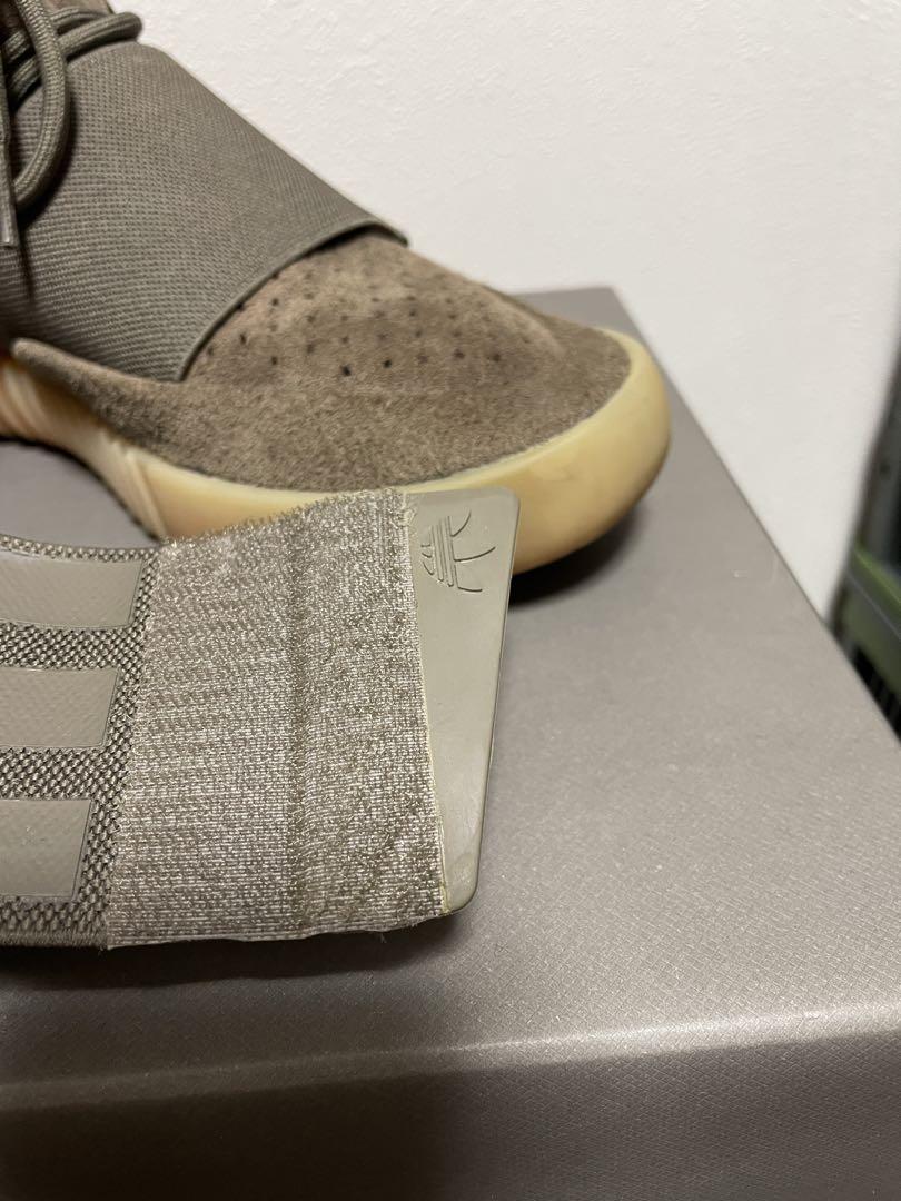 靴 adidas Yeezy Boost 750 Light Brown Gum