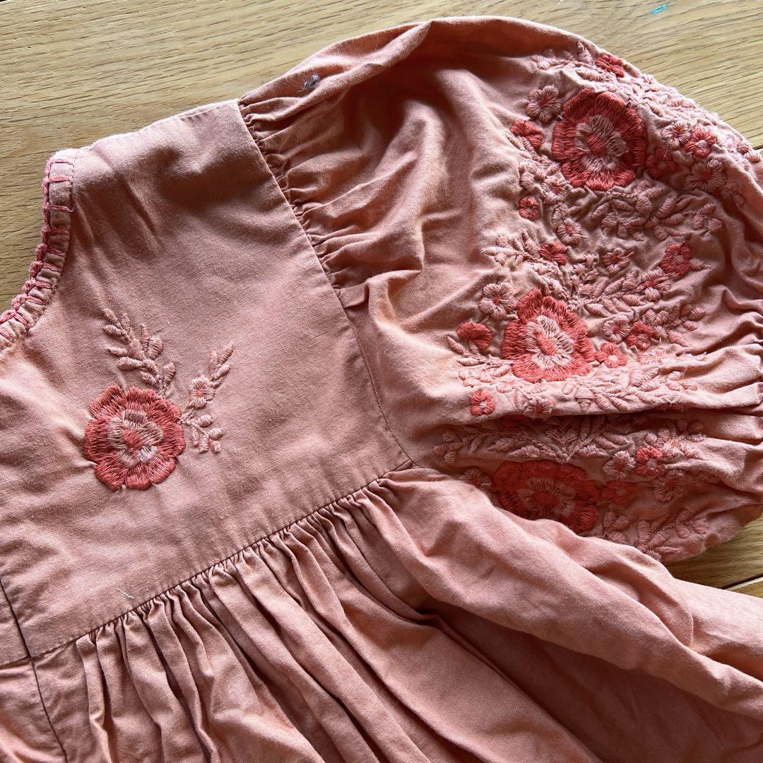 アポリナキッズ　apolina 130㎝　ワンピース　刺繍