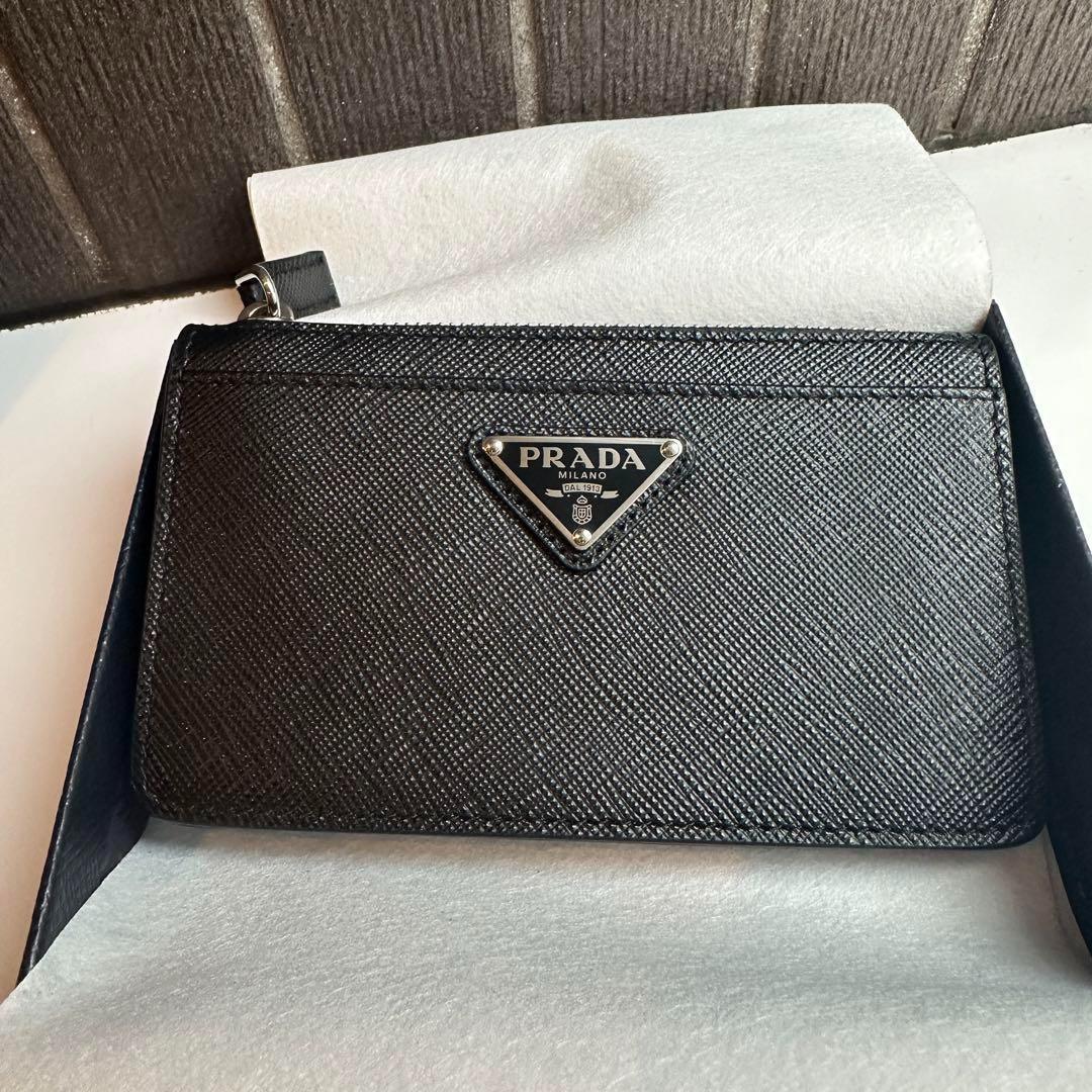 新品 PRADA サフィアーノトライアングル ミニ財布 フラグメントケース 画像3