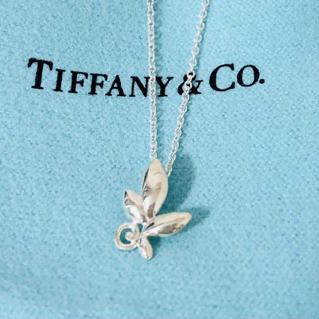 Tiffany & Co. シルバー リーフネックレス Tiffany & Co. シルバー リーフネックレス - メルカリ
