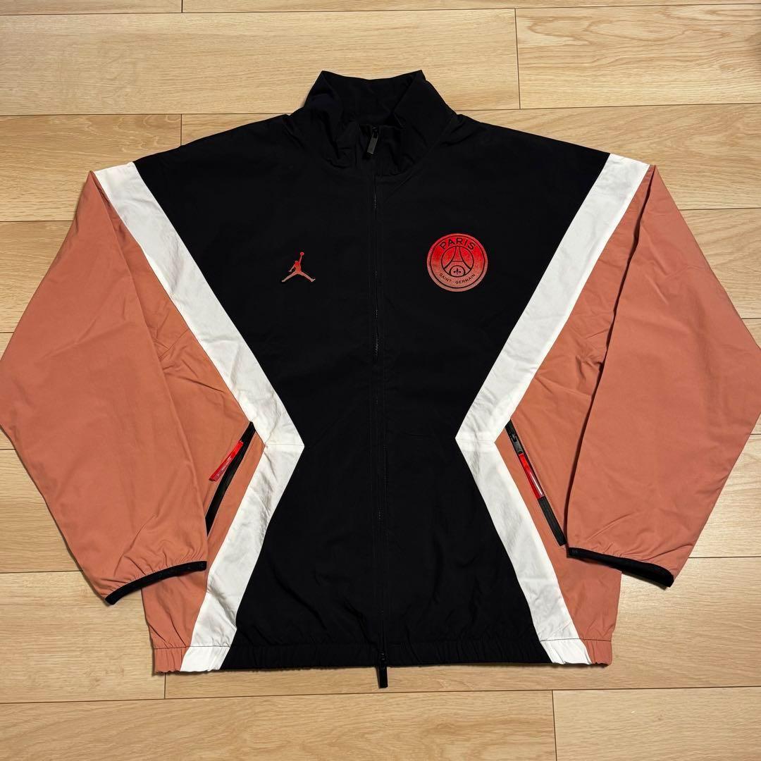 ナイキ　パリサンジェルマン　ジャケット　2XL 新品NIKE PSG ナイキ パリサンジェルマン ナイロンセットアップ