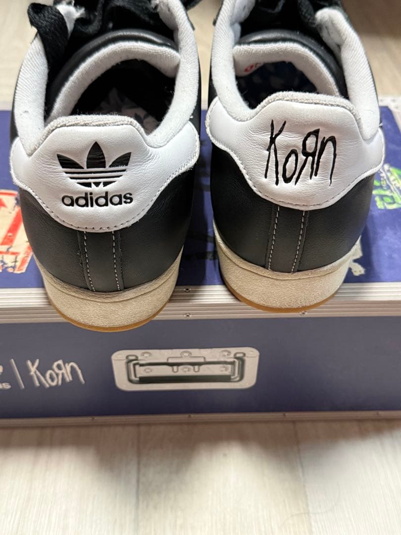 adidas x KORN SUPERSTAR ブラック ホワイト 27 adidas x KORN SUPERSTAR ブラック ホワイト 27